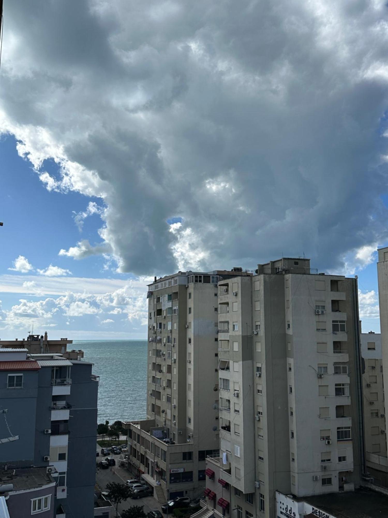 Xhimi'S Seaside Apartments Durrës Exterior foto